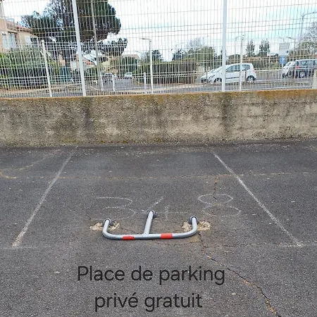 A Acces Direct A La * Marseillan (Herault)